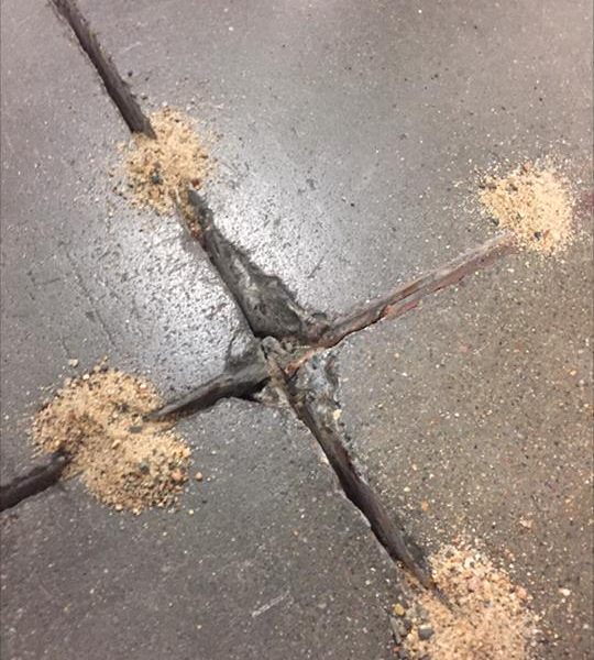 Hi Tech Spall TX3: Rapid set, high strength low viscosity polyurethane repair material